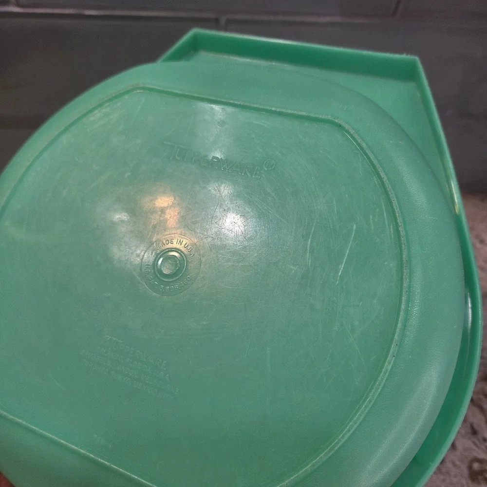 Tupperware Vintage Mint Green Grater Slicer Colander Bowl Lid Retro Kitchenware